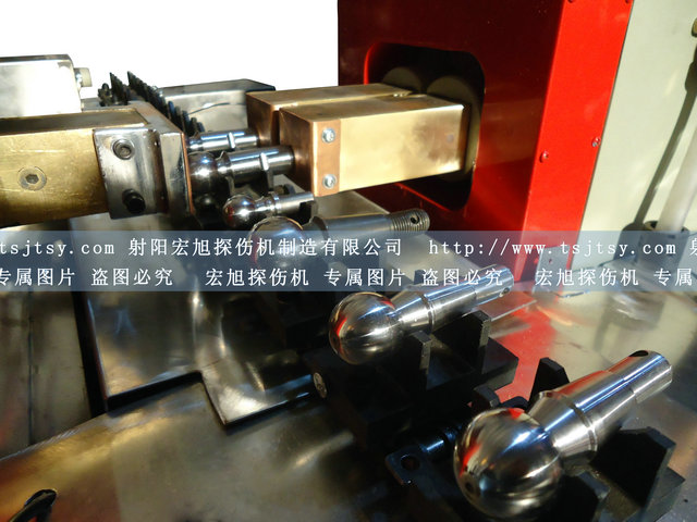 產(chǎn)品名稱：球頭銷專用熒光磁粉探傷機
產(chǎn)品型號：HCDG-2000
產(chǎn)品規(guī)格：熒光、二工位流水線